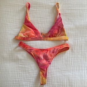 Dipping Daisies bikini